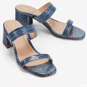 Inez Lulu Azul Croco 2.5” heel sandals in size 6